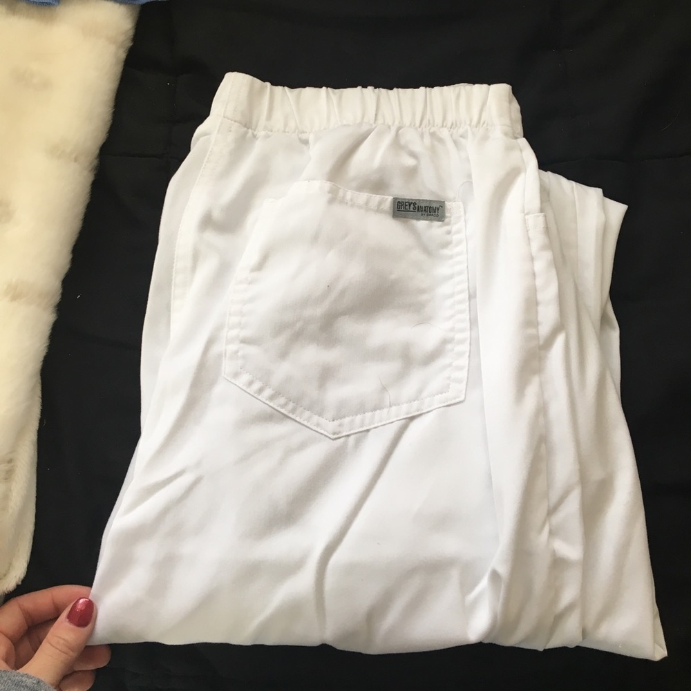 White greys anatomy scrubs
